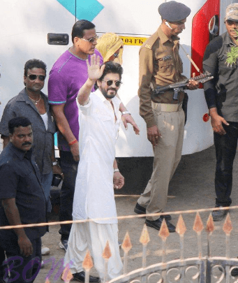 Behind the seen of raees - Srk